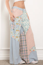 Load image into Gallery viewer, BlueVelvet Multi Contrasting Wide leg Pants in Dusty Sky Multi
