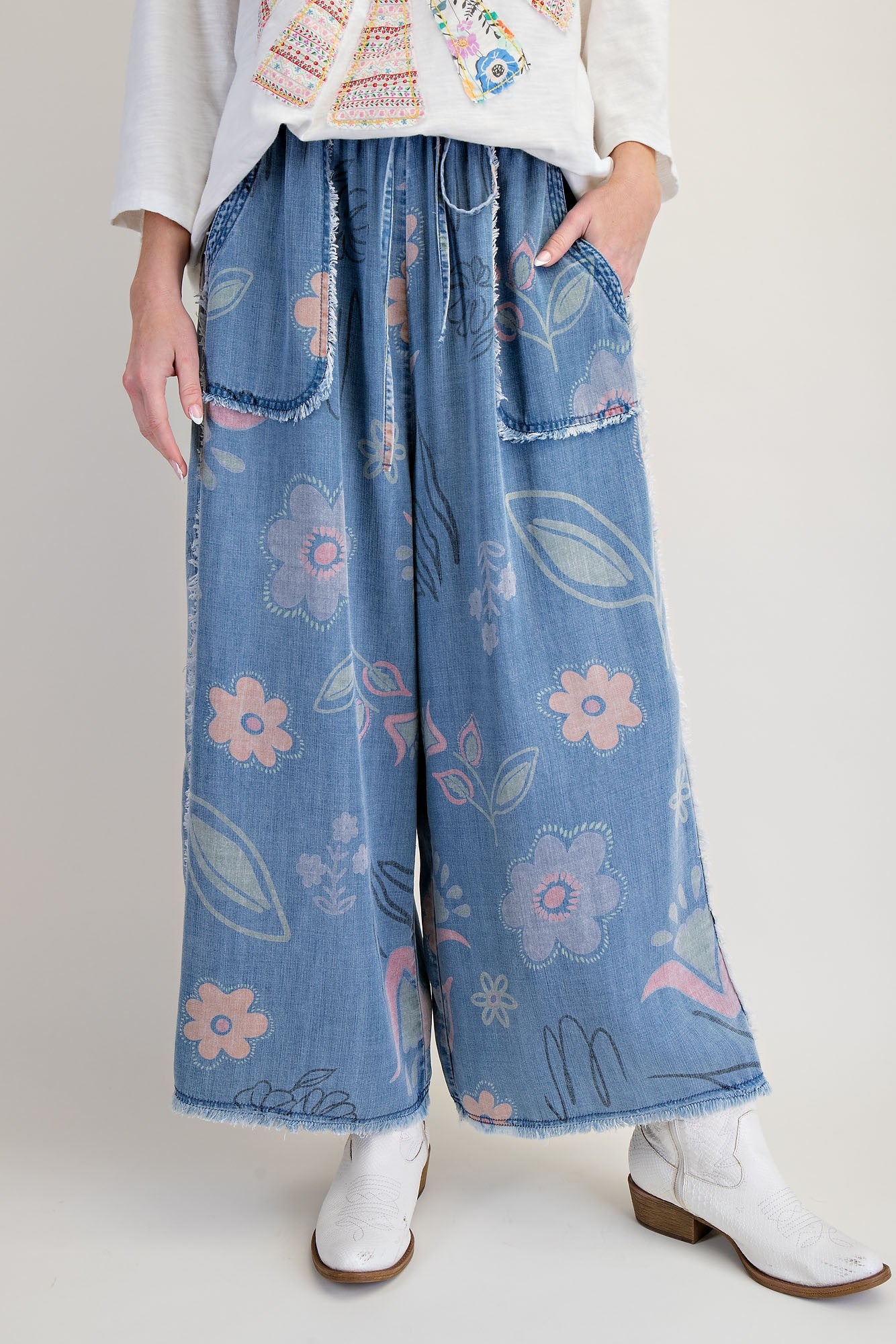 Easel Washed Floral Print Chambray Pants in Light Denim – June Adel