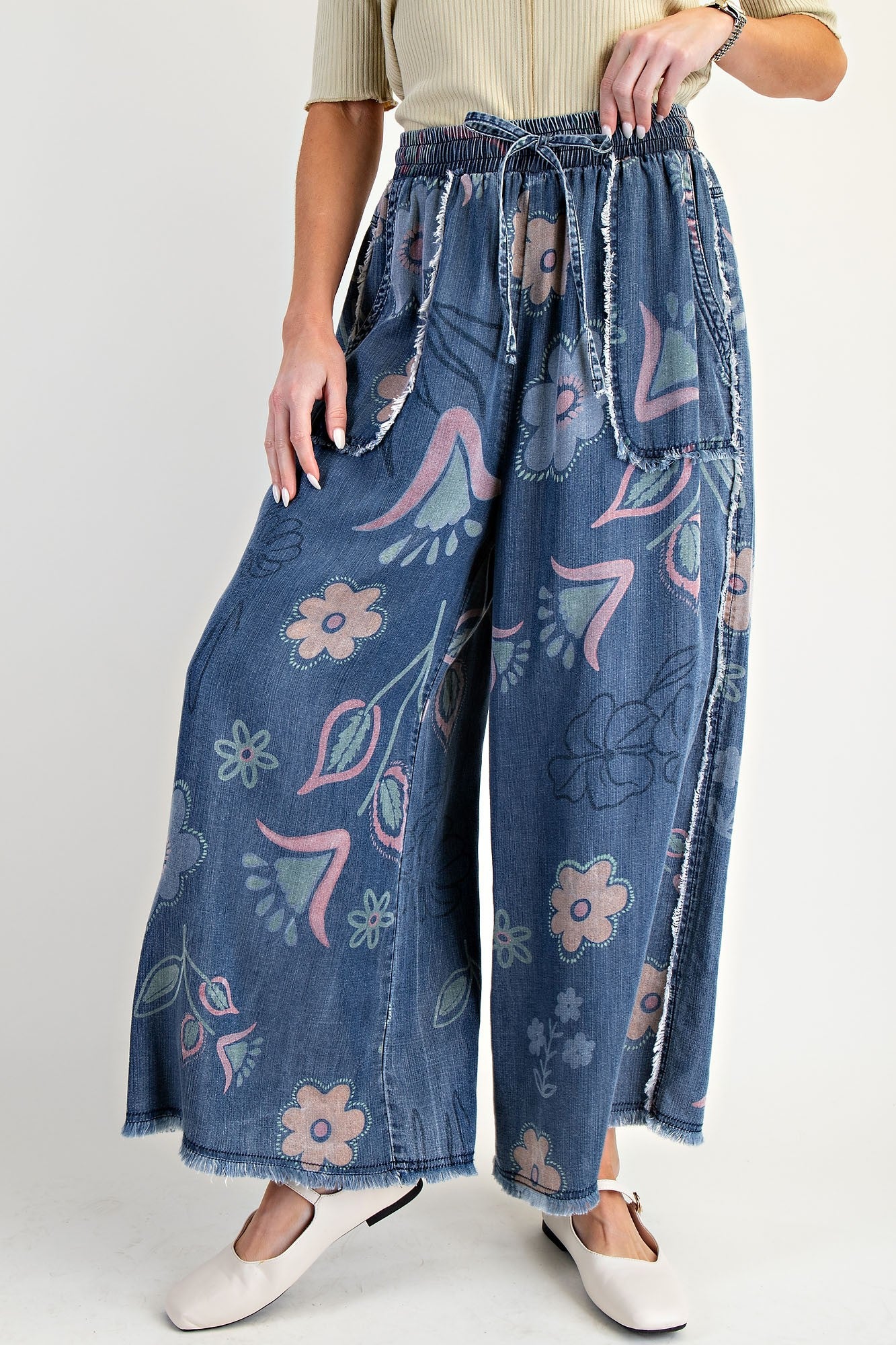 Easel Washed Floral Print Chambray Pants in Washed Denim – June Adel
