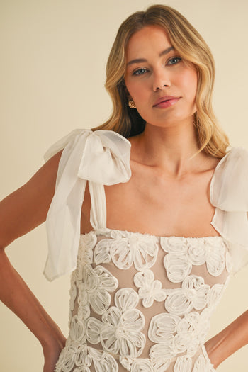 Klesis 3D Floral Lace Midi Dress in Cream