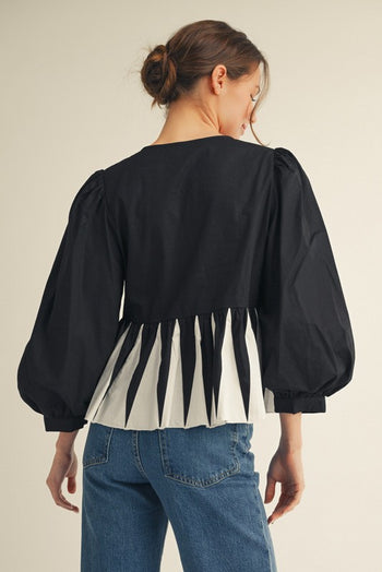 Jodifl Contrasting Bow Detail Peplum Top in Black/White