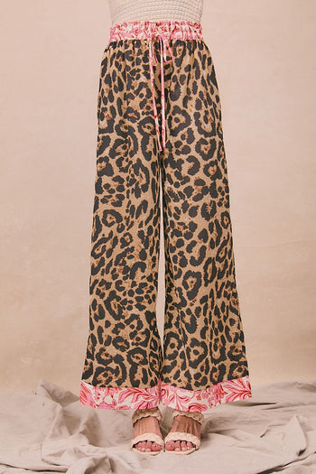 BiBi Lightweight Leopard Pant With Contrasting Print Details in Leopard/Pink