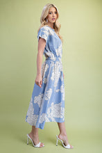 Load image into Gallery viewer, GiGio Floral Print Midi Dress in Misty Blue Mix
