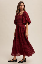Load image into Gallery viewer, Listicle Textured Maxi Dress in Wine
