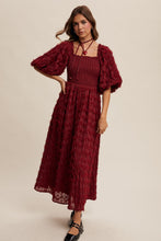 Load image into Gallery viewer, Listicle Textured Maxi Dress in Wine
