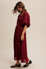 Load image into Gallery viewer, Listicle Textured Maxi Dress in Wine
