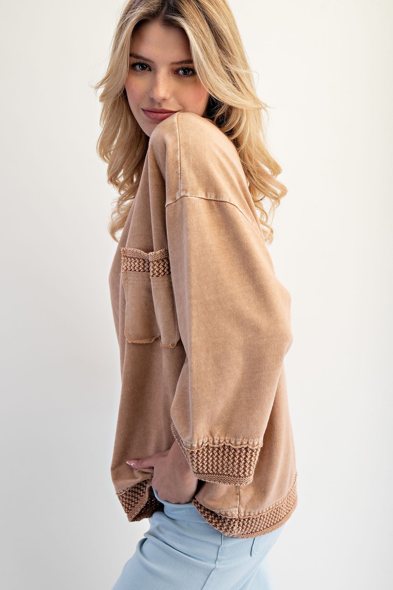 Easel Crochet Detailed Mineral Washed Top in Mocha – June Adel