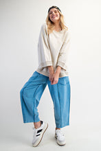 Load image into Gallery viewer, Easel Crochet Detailed Mineral Washed Top in Ecru
