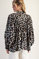 ee:some Leopard Print Top in Sage Brown