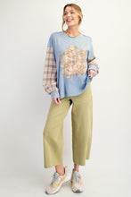 Load image into Gallery viewer, Easel Mineral Washed Flower Patch Front Cotton Top in Peri Blue
