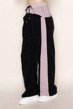 Load image into Gallery viewer, White Birch Contrasting Fleece and Quilted Knit Pants in Black
