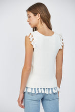 Load image into Gallery viewer, FATE Tassel Detailed Knit Sweater in White
