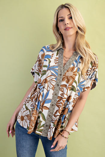 GiGio Mixed Print Top with BOLD Floral Print in Walnut Mix