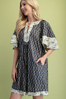 GiGio Contrasting Floral Print Mini Dress in Ash Mix