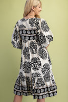 GiGio Contrasting Mixed Print Mini Dress in Black