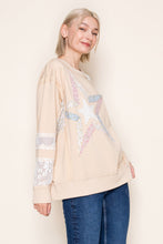 Load image into Gallery viewer, White Birch Star Patched and Lace Sleeve Detailed Top in Oatmeal
