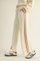 Jodifl Color Block Trim Detailed Sweatpants in Cream