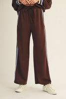 Jodifl Color Block Trim Detailed Sweatpants in Brown