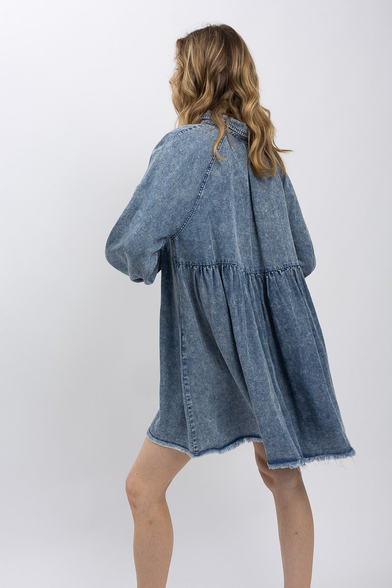 BlueVelvet Button Up Chambray Tunic Dress in Denim M BlueVelvet Button Up Chambray Tunic Dress in Denim M