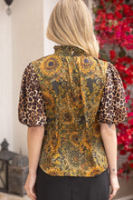 Load image into Gallery viewer, VOY Contrasting Print Top in Brown
