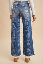 Load image into Gallery viewer, AnnieWear Daisy Print Denim Jeans in Medium Denim
