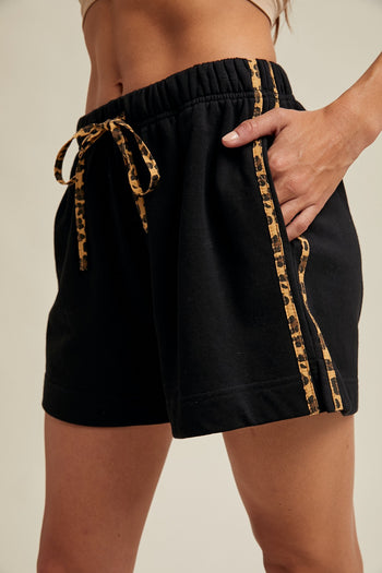 Wishlist Contrasting Side Stripe Shorts in Black\Leopard