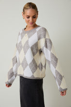 Load image into Gallery viewer, Sunday Edition Knit Argyle Pattern Sweater in White-H.Grey
