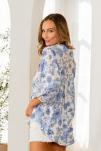 Load image into Gallery viewer, Sew in Love Floral Print Top in Off White/Denim
