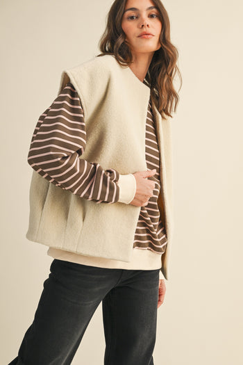 AnnieWear Boucle Knit Vest in Oatmeal