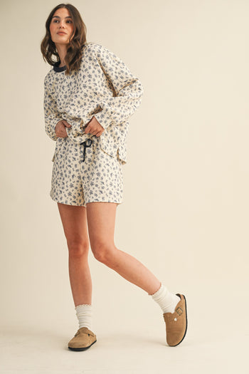 AnnieWear Quilted Floral Print Set in Cream/Navy