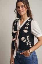 Load image into Gallery viewer, Forte Knit Floral Front Tie Vest in Black
