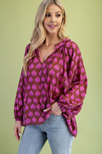 Load image into Gallery viewer, GiGio Contrasting Color Printed Top in Brown Mix
