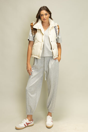 Heyson Detailed Puffer Vest in Ivory