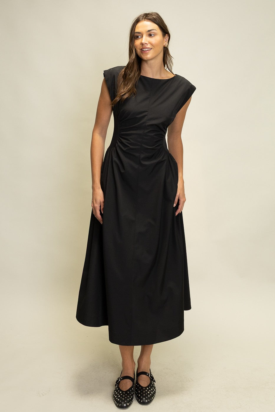 black dress v neck Heyson Side Panel V-Neck Back Midi Dress in Black L
