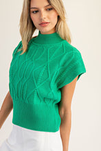 Load image into Gallery viewer, ee:some Diamond/Cable Knit Cap Sleeve Sweater in Kelly Green
