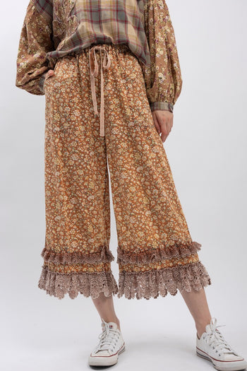 BlueVelvet Floral Print Pants with Lace Trim in Rust