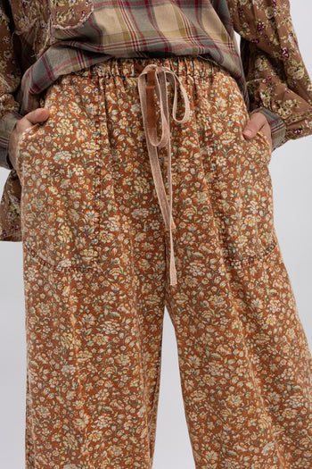 BlueVelvet Floral Print Pants with Lace Trim in Rust