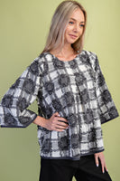 GiGio Frayed Textured Check Print Top in Charcoal