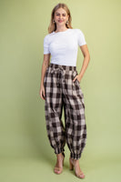 GiGio Checkered Print Balloon Joggers in Dark Espresso