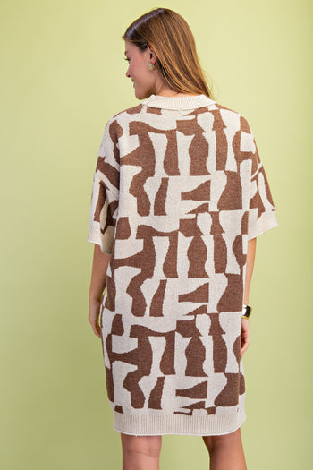 GiGio Geometric Print Sweater Dress in Brown