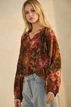 Load image into Gallery viewer, Oddi Floral Print Peasant Top in Rust Multi
