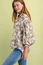 Load image into Gallery viewer, GiGio Leopard Print Balloon Sleeve Top in Brown Mix
