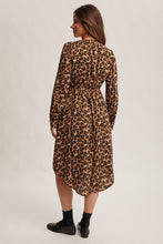 Load image into Gallery viewer, Forte Leopard Print Button Front Midi Dress in Leopard
