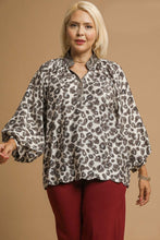 Load image into Gallery viewer, Umgee Leopard Print Boho Top in Black
