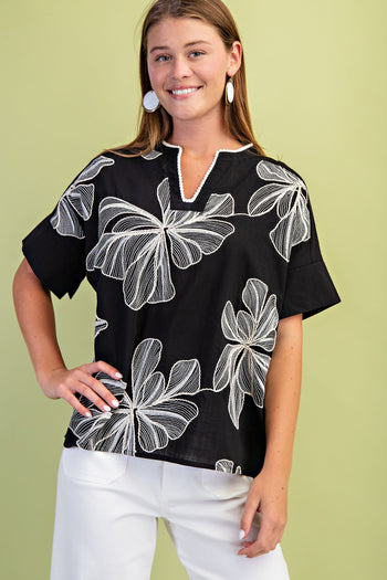 GiGio Floral Embroidered Top in Black