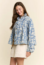 Load image into Gallery viewer, J.nna Floral Print Pleated Denim Jacket in Med Blue Denim
