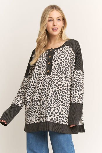 HEIMISH Colorblock Ribbed Knit Top in Beige