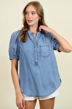 Load image into Gallery viewer, Doe &amp; Rae Button Down Chambray Top in Denim
