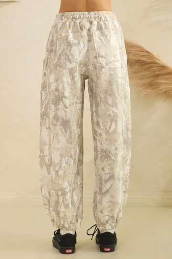 Veveret Printed French Terry Knit Joggers in Camo B