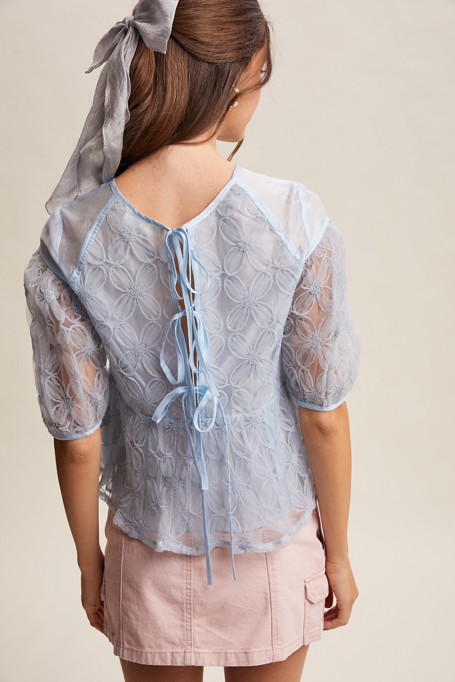 トップス sheller flower lace glitter peplum tops White Floral Peplum Top